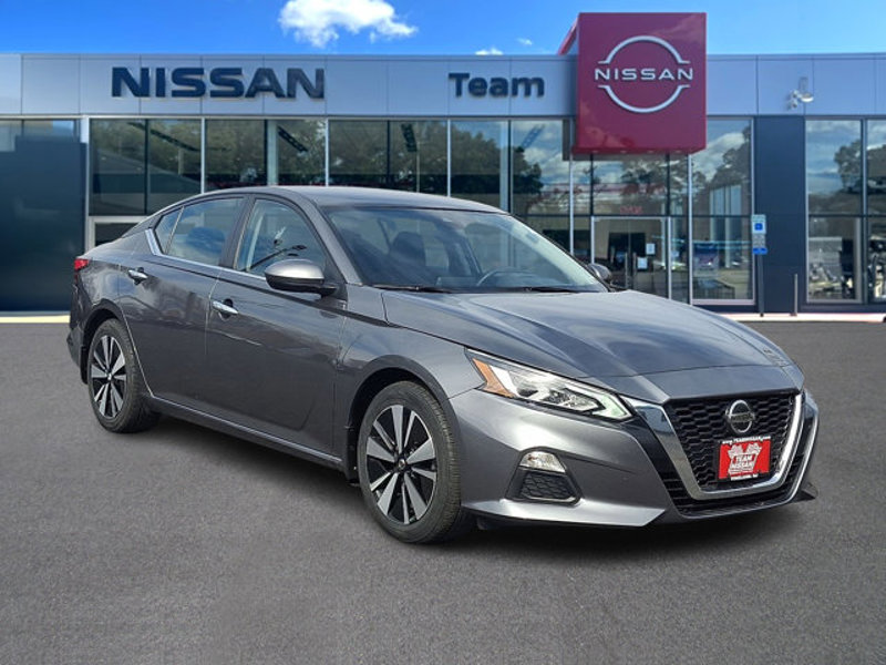 Certified 2022 Nissan Altima 2.5 SV image 1