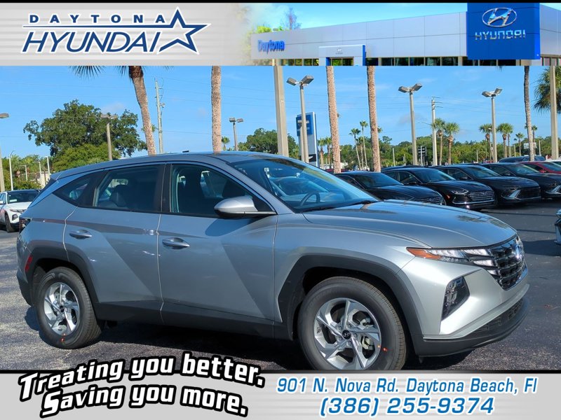 Certified 2024 Hyundai Tucson SE image 1