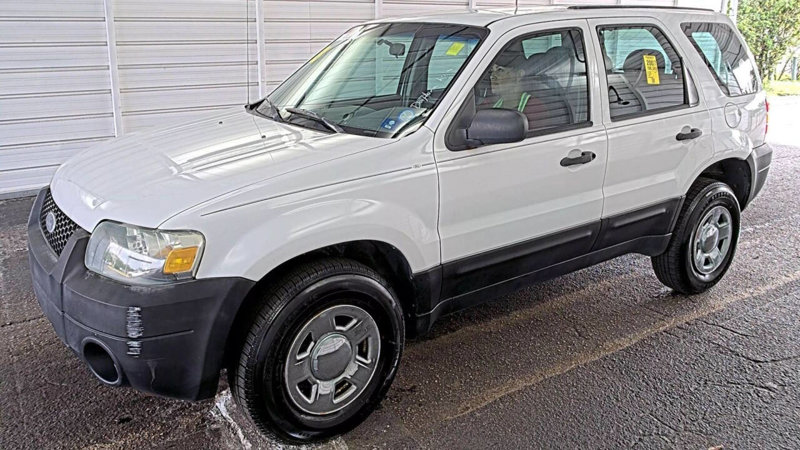 Used 2007 Ford Escape XLS image 1