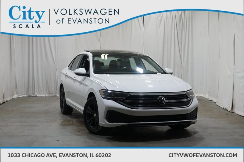 Certified 2024 Volkswagen Jetta SE w/ Panoramic Sunroof Package image 1