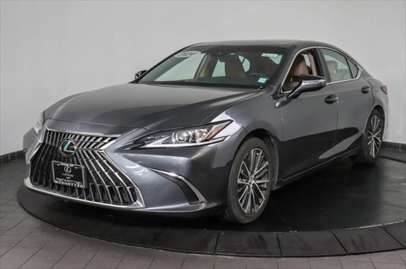Certified 2024 Lexus ES 350 w/ Premium Package image 1