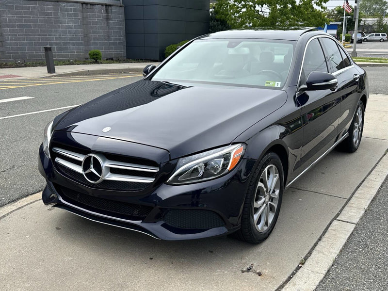 Used 2015 Mercedes-Benz C 300 4MATIC Sedan image 1