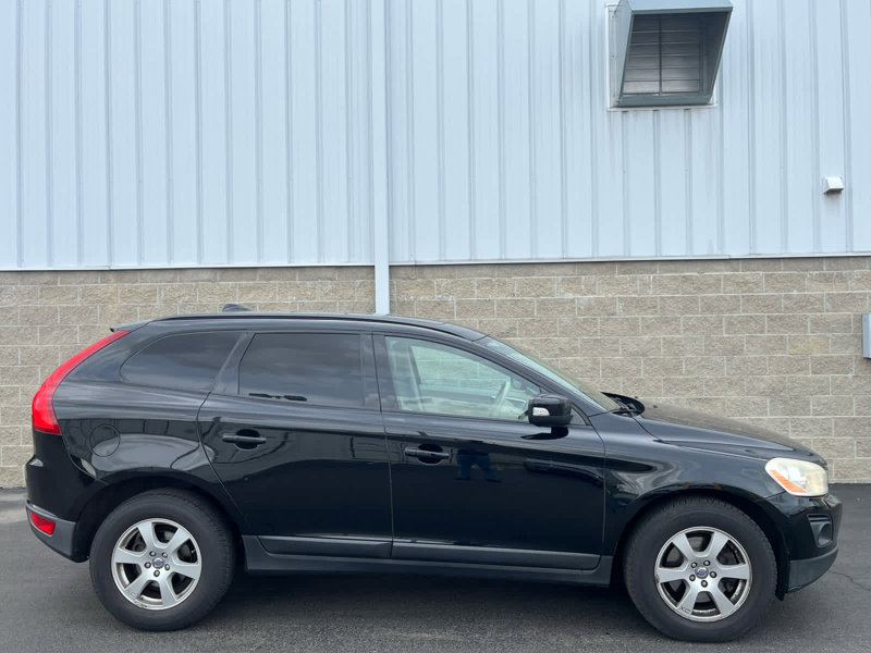 Used 2010 Volvo XC60 3.2 image 1