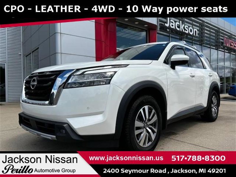 Certified 2022 Nissan Pathfinder SL image 1