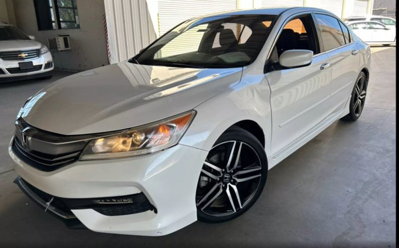 Used 2017 Honda Accord Sport Special Edition image 1