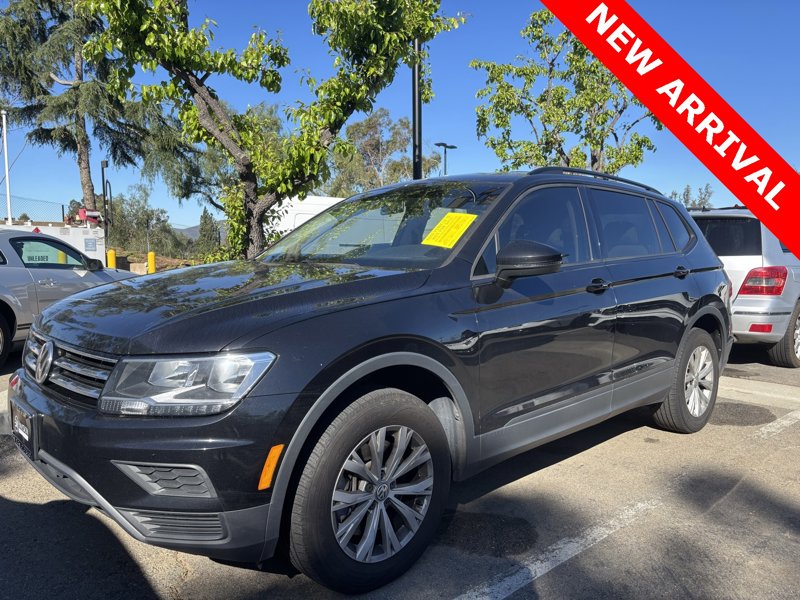 Used 2020 Volkswagen Tiguan S image 1