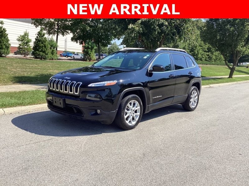 Used 2017 Jeep Cherokee Latitude w/ Cold Weather Group image 1