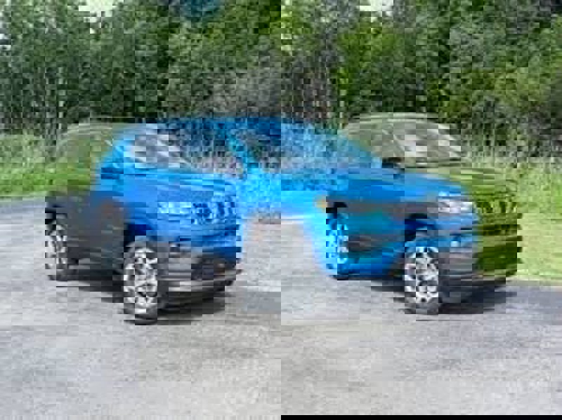 New 2026 Jeep Compass Latitude image 1
