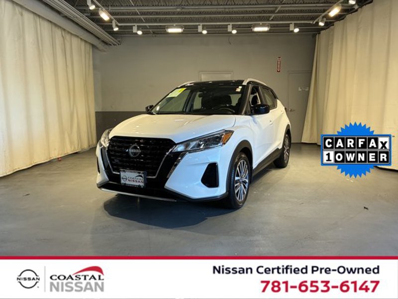 Certified 2022 Nissan Kicks SV image 1
