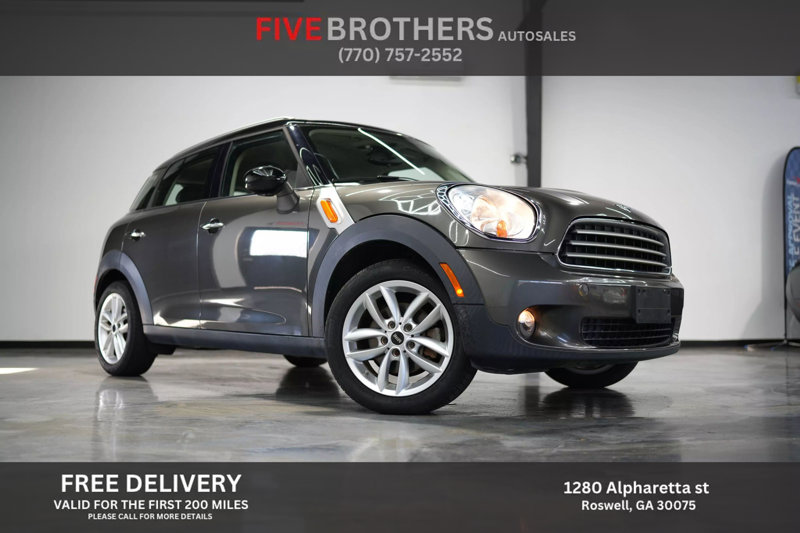 Used 2014 MINI Cooper Countryman image 1