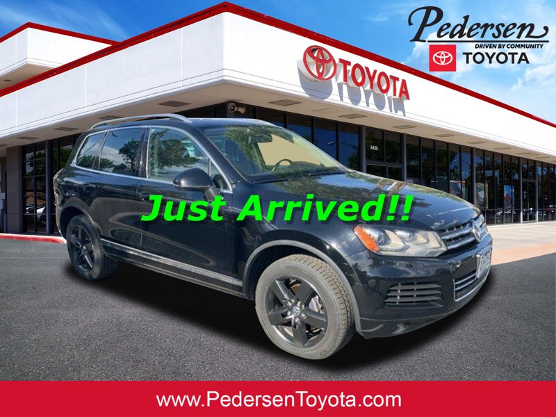 Used 2013 Volkswagen Touareg TDI image 1