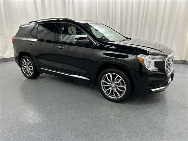 Certified 2024 GMC Terrain Denali image 1