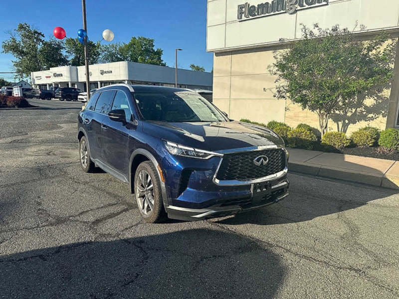 Certified 2022 INFINITI QX60 Luxe w/ Cargo Package image 1