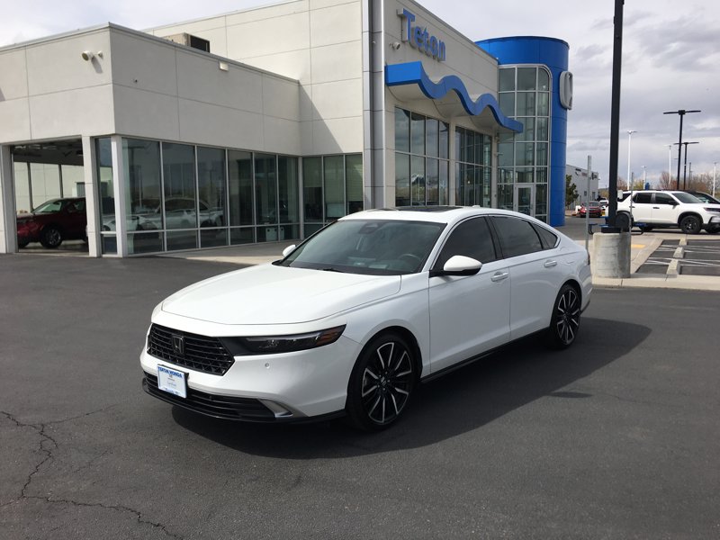 Certified 2023 Honda Accord Touring image 1