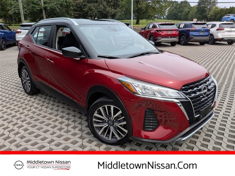 Certified 2023 Nissan Kicks SV image 1