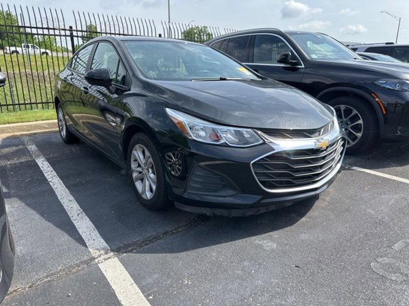 Used 2019 Chevrolet Cruze LS w/ LS Convenience Package image 1