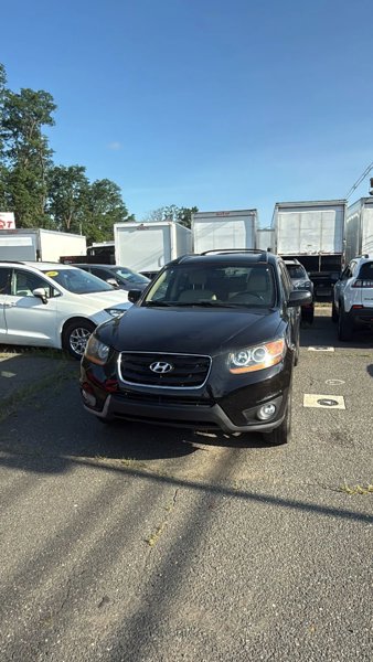 Used 2011 Hyundai Santa Fe Limited image 1