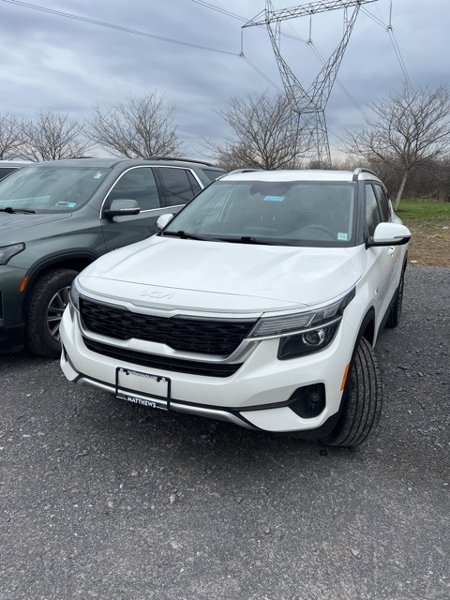 Certified 2022 Kia Seltos S image 1