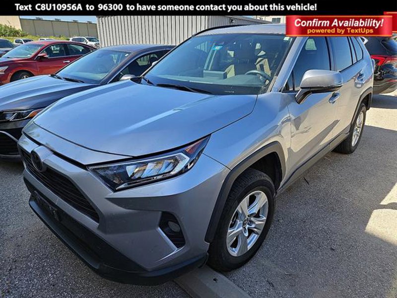 Used 2021 Toyota RAV4 XLE image 1