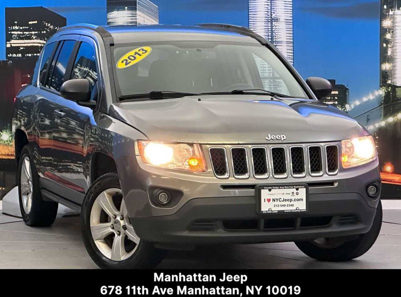 Used 2013 Jeep Compass Latitude image 1