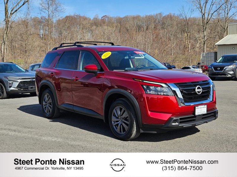 Certified 2023 Nissan Pathfinder SV image 1