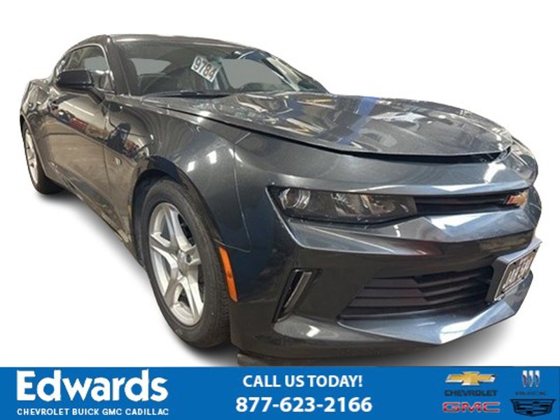 Used 2018 Chevrolet Camaro LT image 1