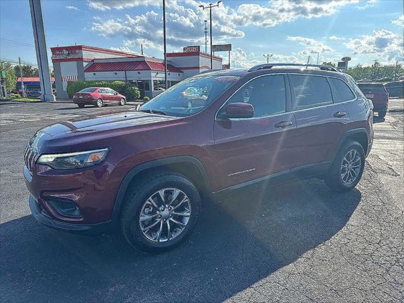 Certified 2019 Jeep Cherokee Latitude Plus w/ Cold Weather Group image 1