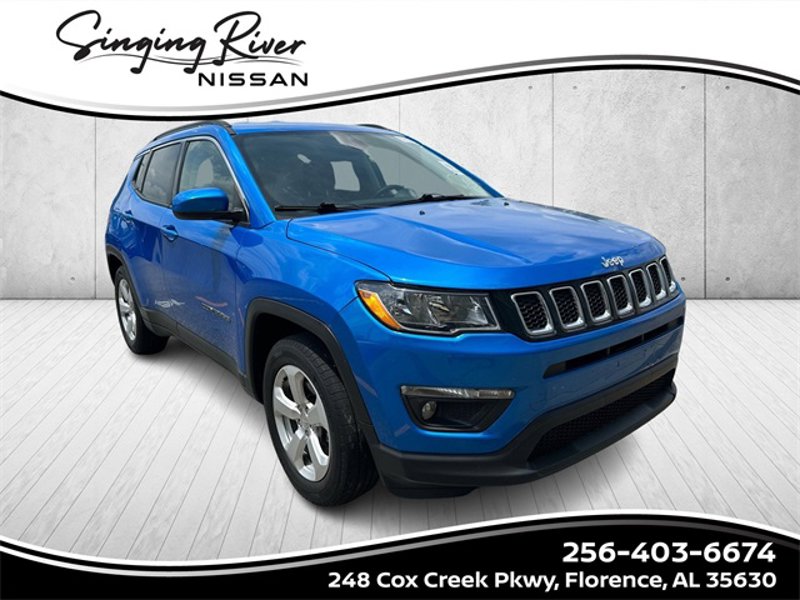 Used 2019 Jeep Compass Latitude image 1