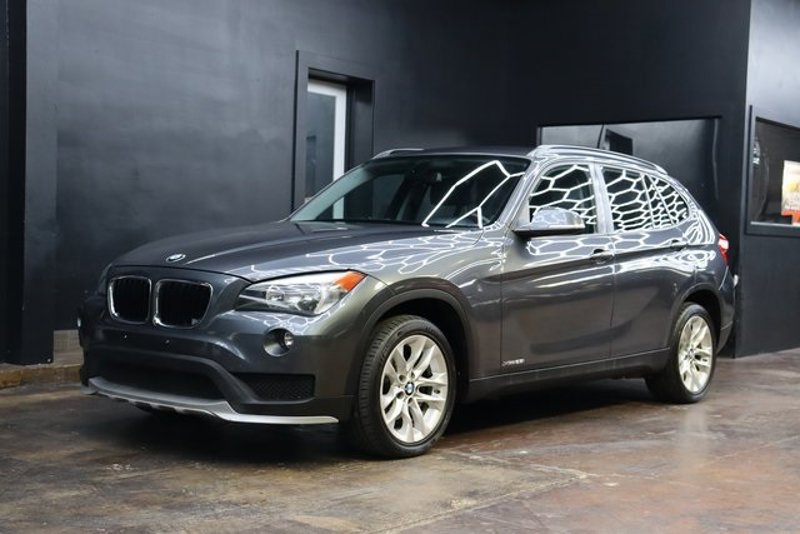 Used 2015 BMW X1 xDrive28i image 1