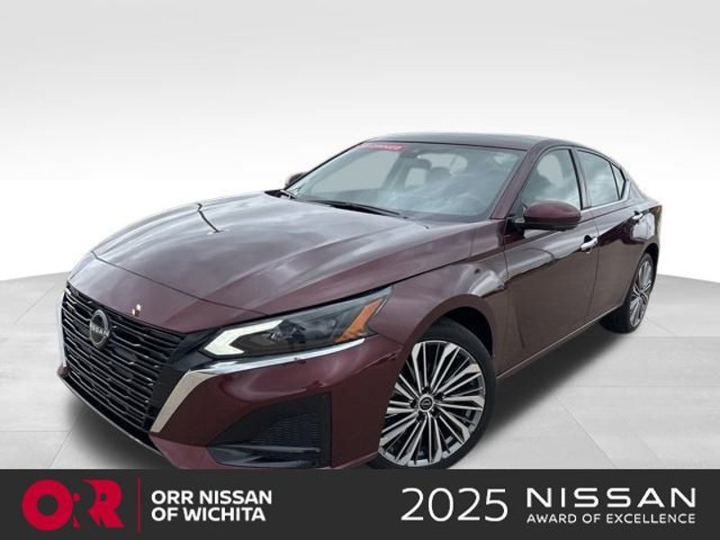 Certified 2024 Nissan Altima 2.5 SL image 1
