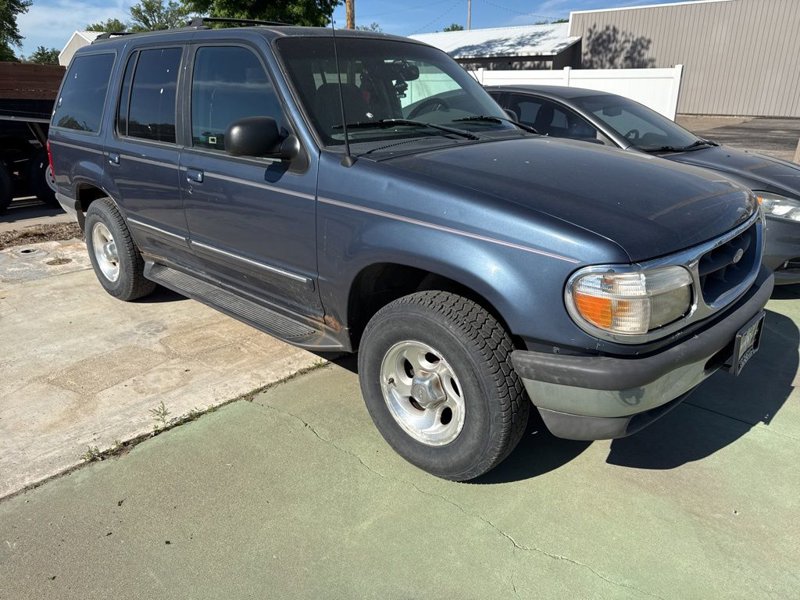Used 1998 Ford Explorer XLT image 1
