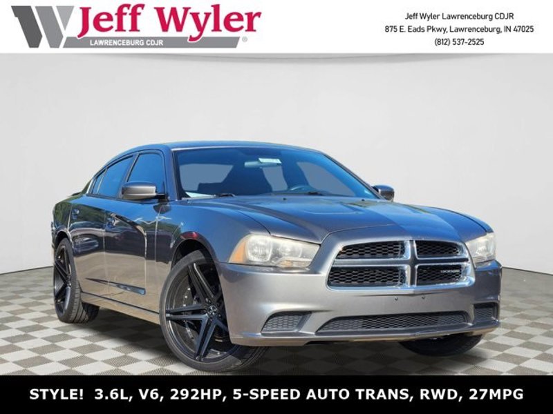 Used 2012 Dodge Charger SE image 1