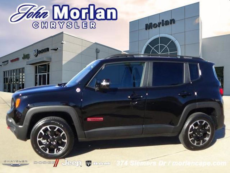 Certified 2023 Jeep Renegade Trailhawk w/ Trailhawk Elite Group image 1
