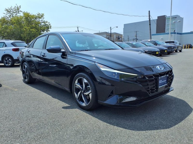 Certified 2023 Hyundai Elantra SEL w/ Convenience Package image 1