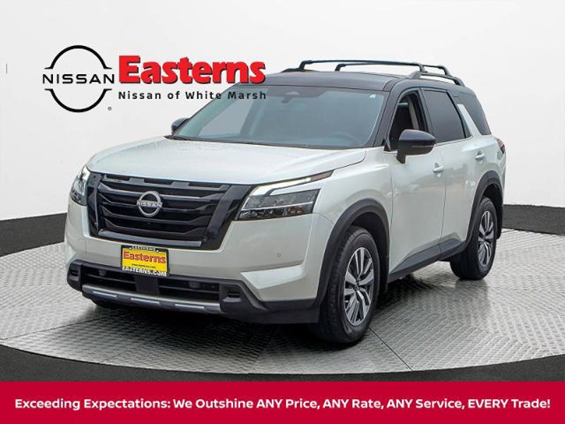 Certified 2024 Nissan Pathfinder SL w/ Black Appearance Package image 1