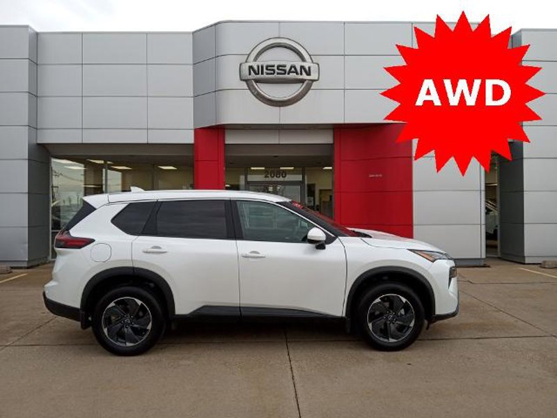Certified 2025 Nissan Rogue SV image 1