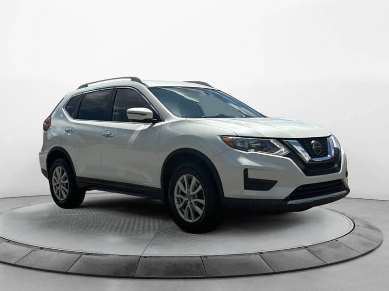 Used 2018 Nissan Rogue SV image 1