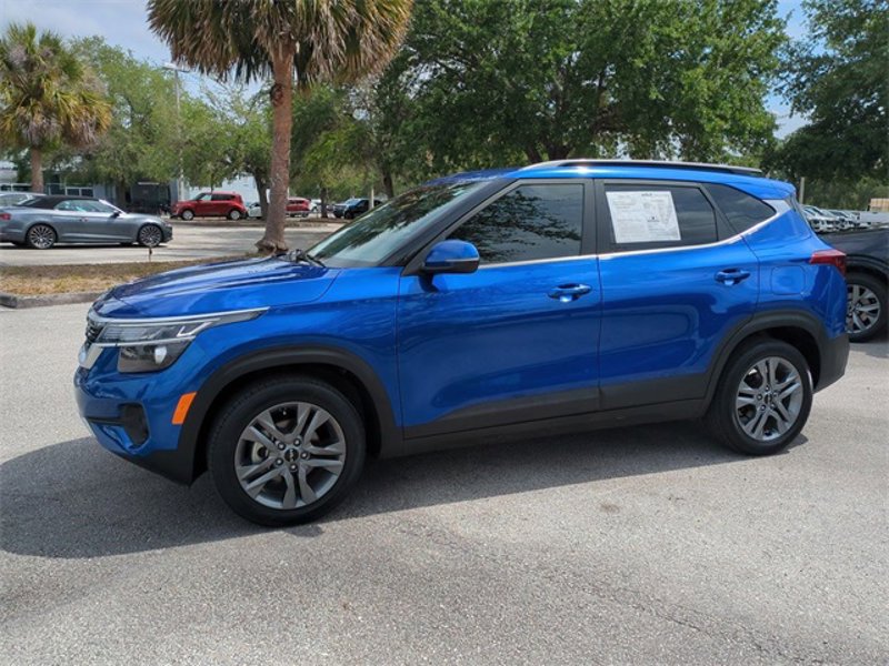 Certified 2023 Kia Seltos S image 1