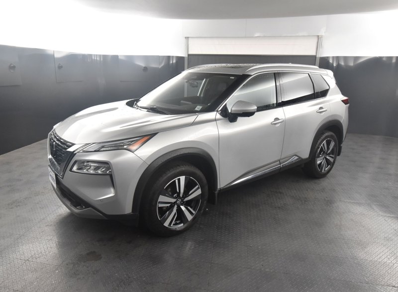 Used 2021 Nissan Rogue SL w/ Premium Package image 1