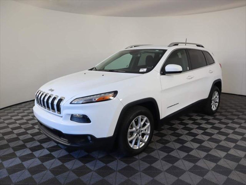 Certified 2018 Jeep Cherokee Latitude image 1