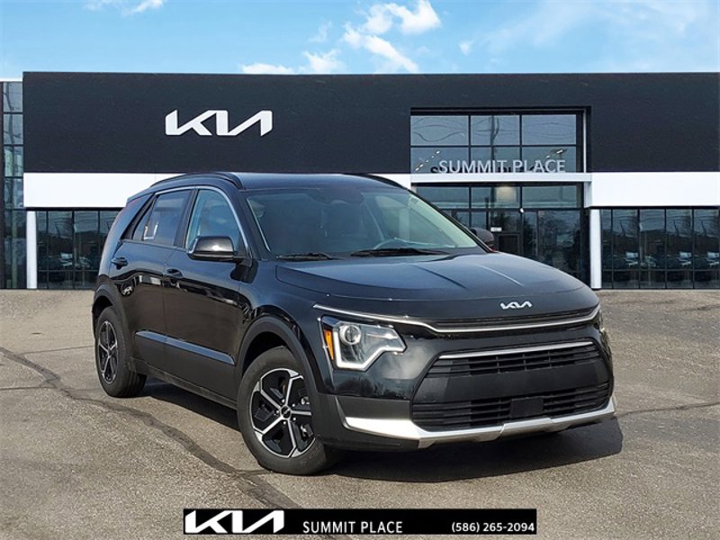Certified 2024 Kia Niro EX image 1