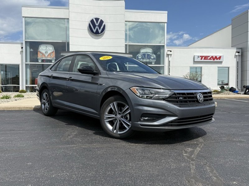 Used 2019 Volkswagen Jetta R-Line image 1