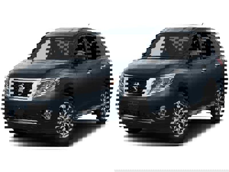 Used 2015 Nissan Pathfinder S image 1