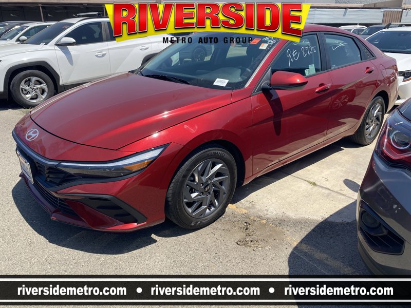 Certified 2024 Hyundai Elantra SEL image 1