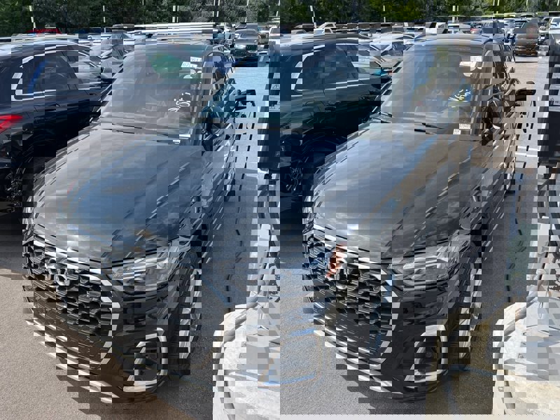 Certified 2022 Audi Q5 e Premium w/ Convenience Package image 1