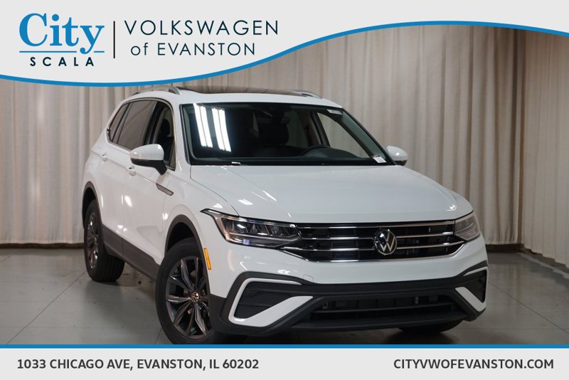Certified 2024 Volkswagen Tiguan SE image 1