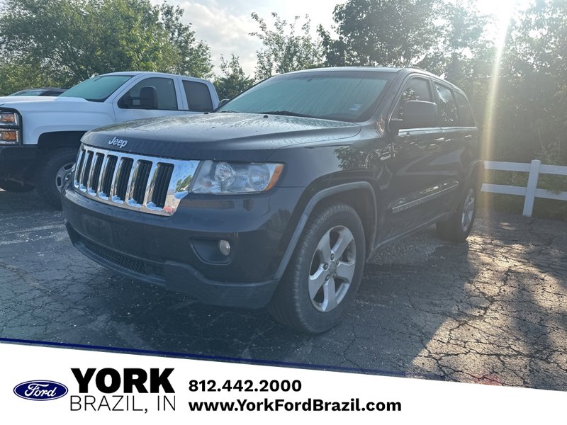 Used 2011 Jeep Grand Cherokee Laredo image 1