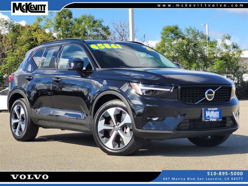 Certified 2025 Volvo XC40 B5 Plus w/ Protection Package Premier image 1