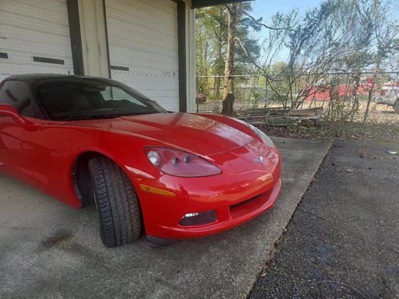 Used 2006 Chevrolet Corvette Coupe w/ Preferred Equipment Group image 1