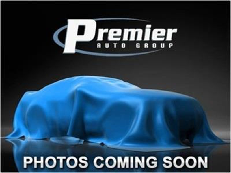 Used 2011 Chrysler Town & Country Limited image 1